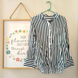 Treasure & Bond women's S dress shirt button white green stripe fashion collar